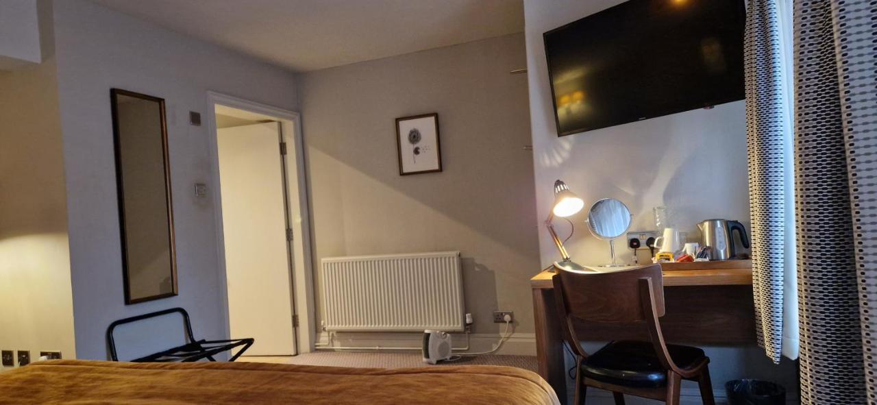 The Cross-keys Hotel 3*